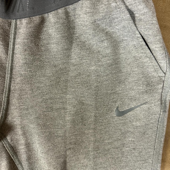 Nike Dri Fit Sportswear Jogger Sweatpants Fleece Gray Waist Band cotton size S - Picture 4 of 9